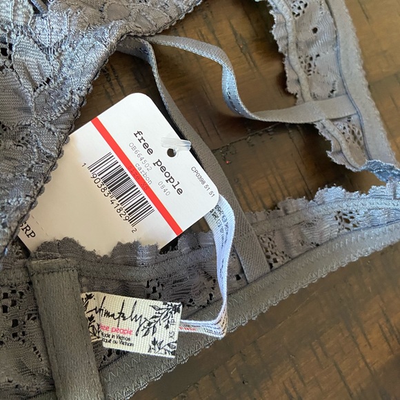 NWT Free People Intimately gray lacy bralette - Picture 4 of 4